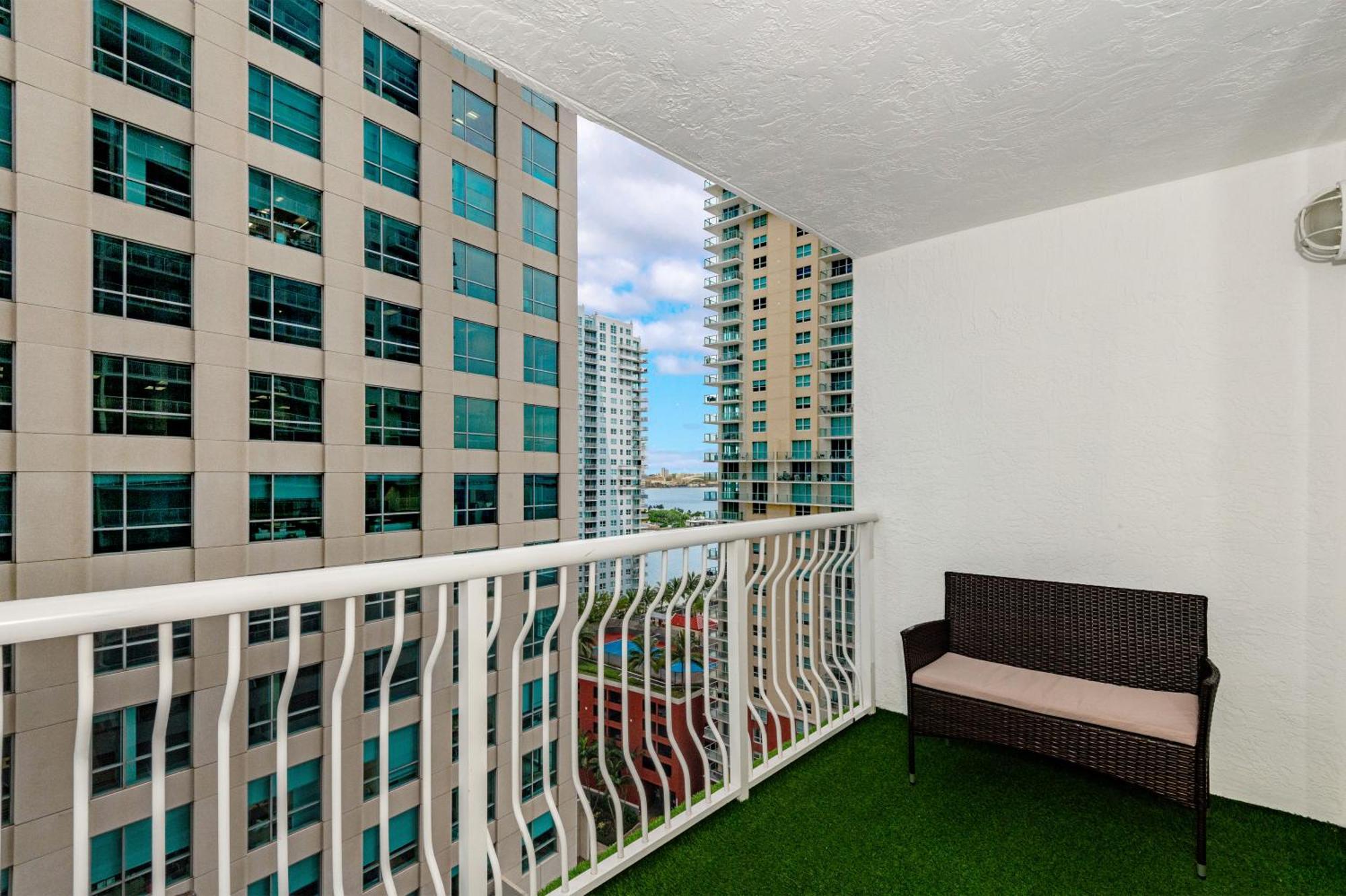 High Rise Brickell Modern Studio Miami Exterior photo